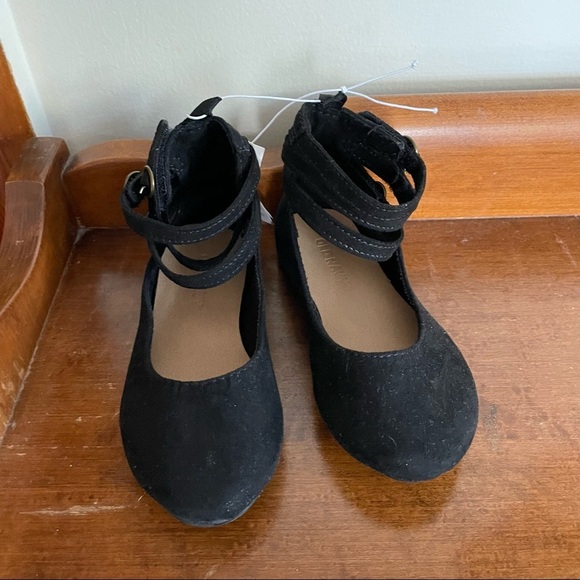 NWT Old Navy Black Triple Belted Flats - Picture 1 of 3